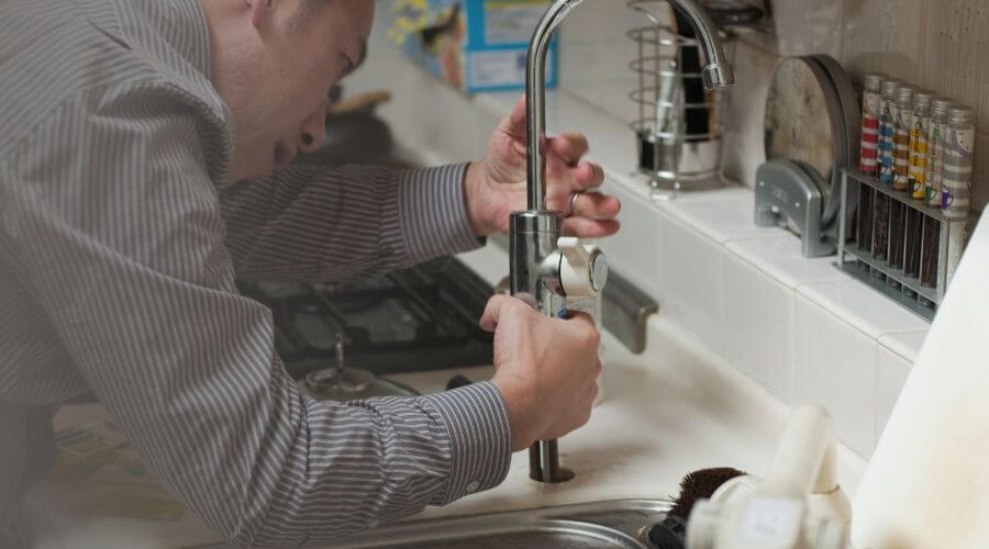 Expert burst pipe repair services in Clifton, TX